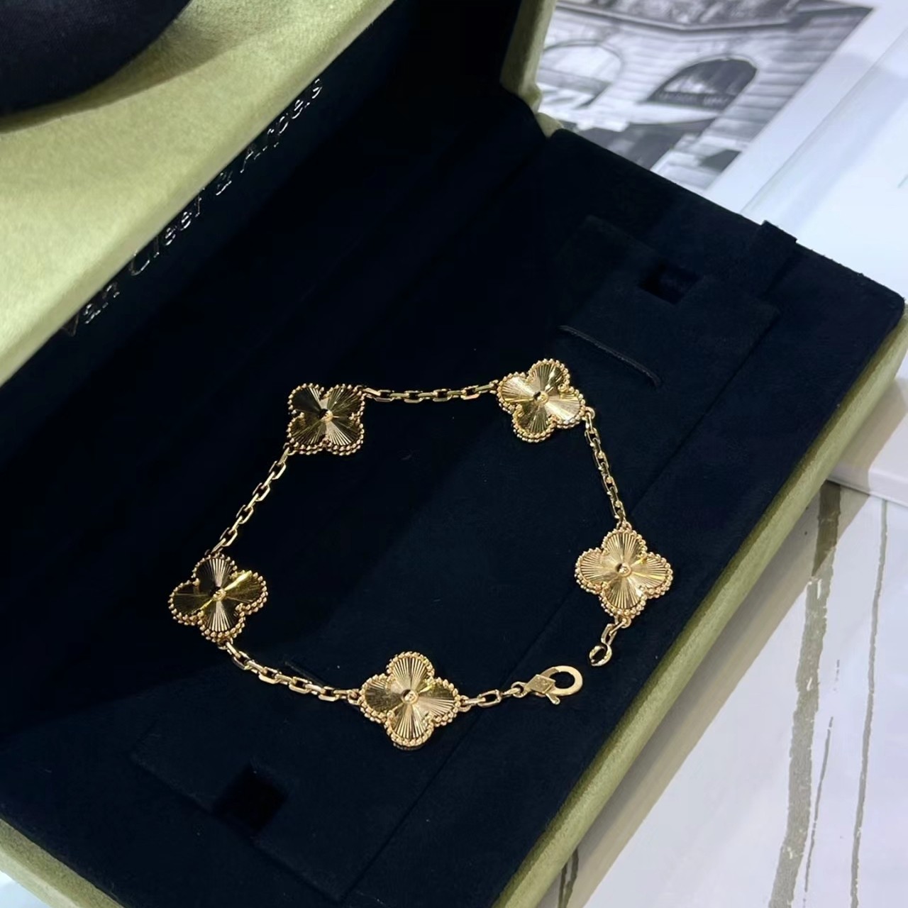 【公价49700】99新梵克雅宝18K黄金镭射四叶草五花手链正品