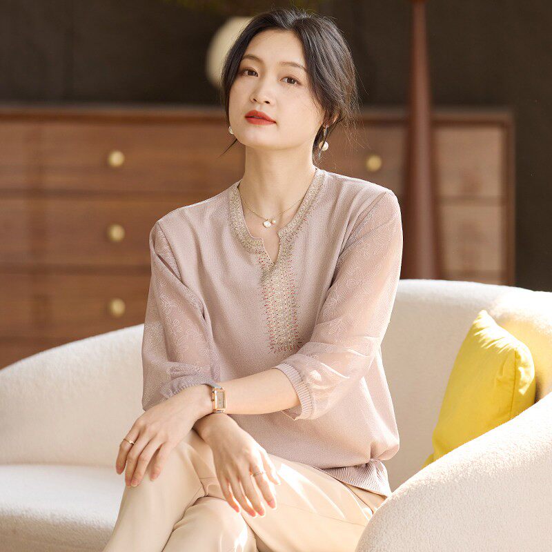 喜卉中老年女装秋装洋派高贵上衣服2025新款妈妈春秋针织纱袖小衫