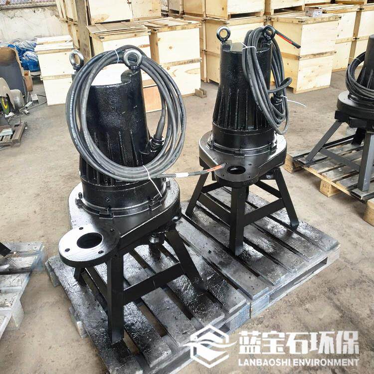 沉水自吸式离心曝气机QXB5.5kw曝气好氧池铸铁潜水曝气器蓝宝石