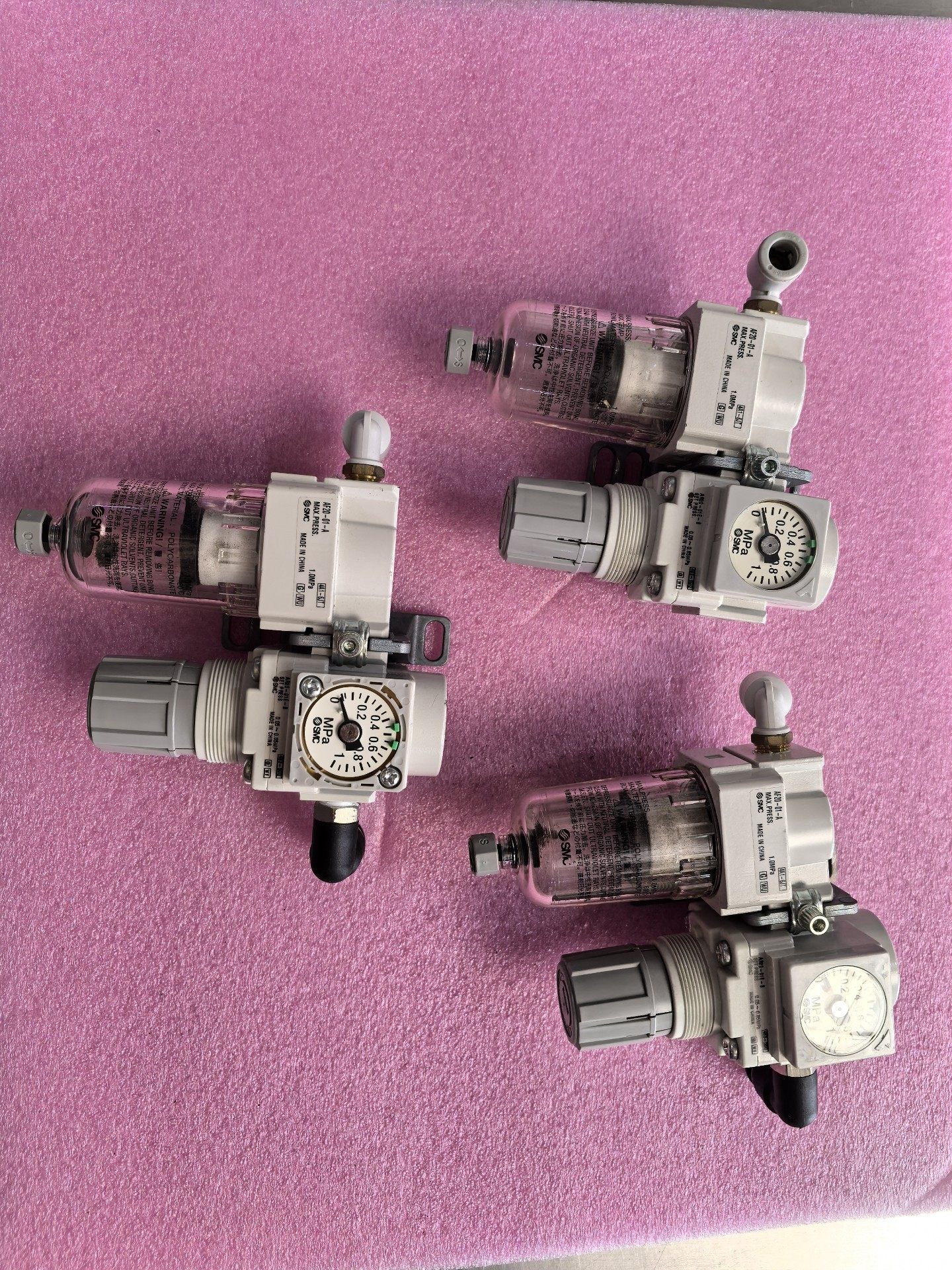SMC气动调压阀，AR20-01E-B，油水分离器 AF20