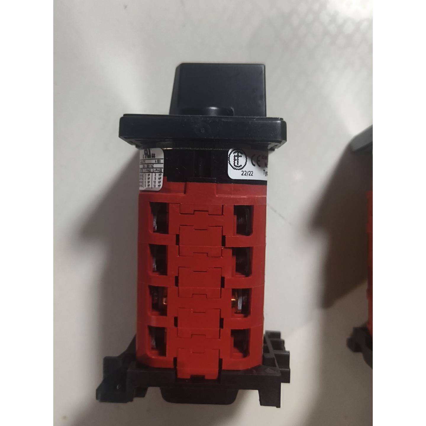 议价德国V2N-NF1-B-SI转换开关，型号314468，全新