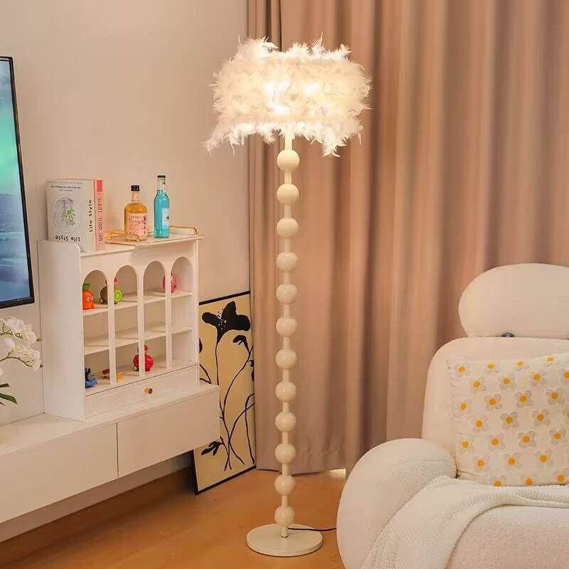 新款羽毛落地灯现代高级设计师卧室床头立式台灯网红客厅氛围灯具