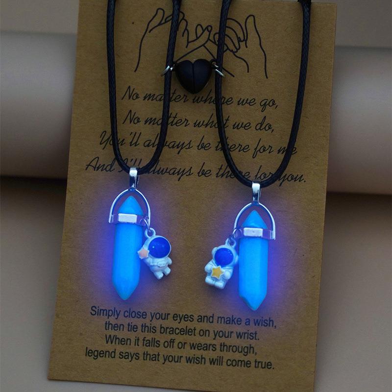 2PCS Luminous Hexagonal Column Couple Magnetic Necklace for - 实物图