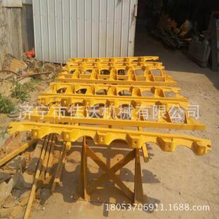 16Y 1400015000左右外护板山推配件厂价直销