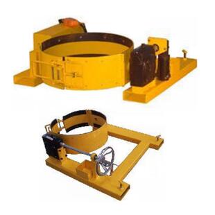 配叉车用手摇倒料翻转油桶夹吊具油桶起吊夹具旋转搬运夹行吊