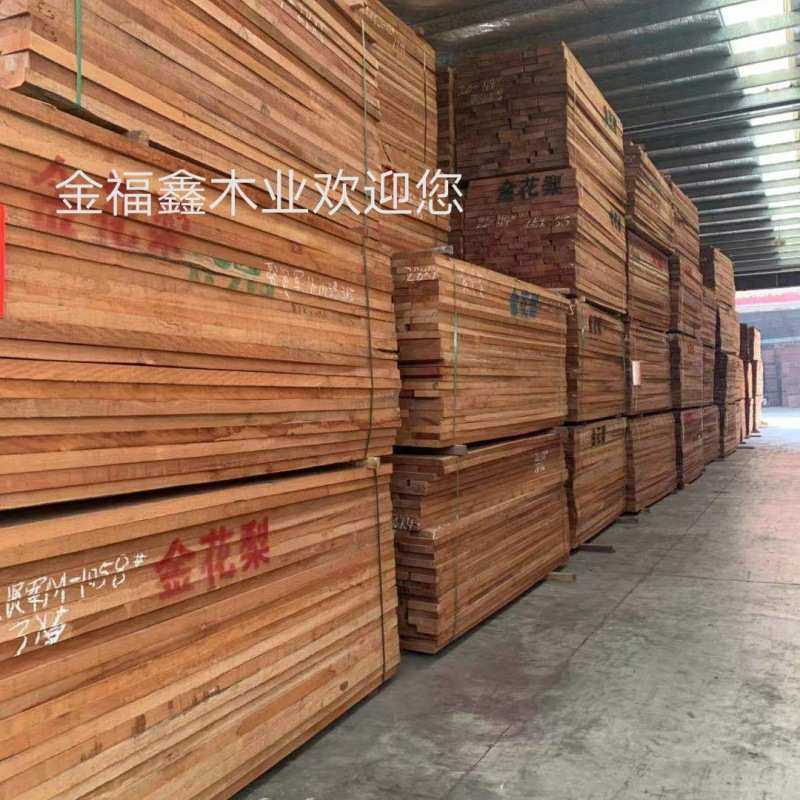 眼盘龙原木木木材批发 ，大量 原木唐板材现货供应