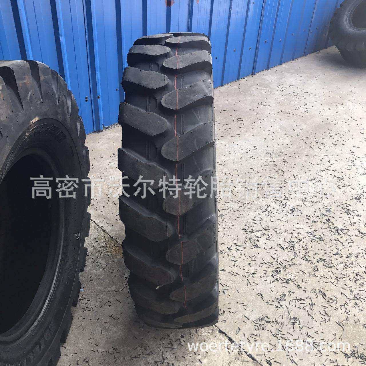 机械轮式挖沟机挖掘机轮胎750-16 825-16 900-20 1000-20