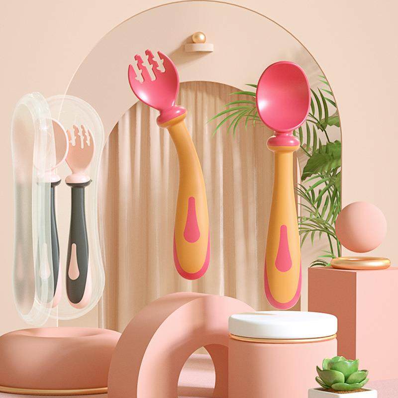 澳版婴儿扭扭勺子宝宝喂养用品儿童练习勺叉餐具带收纳盒PP材质 - 俏皮点点旗舰店出品