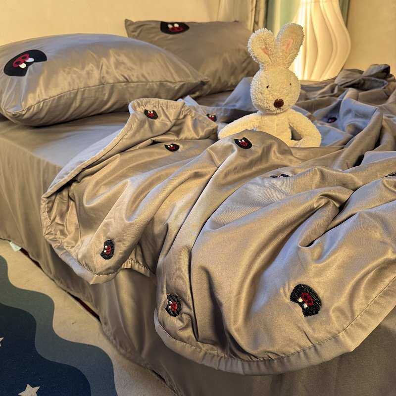 ins卡通夏季冰丝夏凉被四件套凉感可爱猪猪绣花夏被单人空调薄被