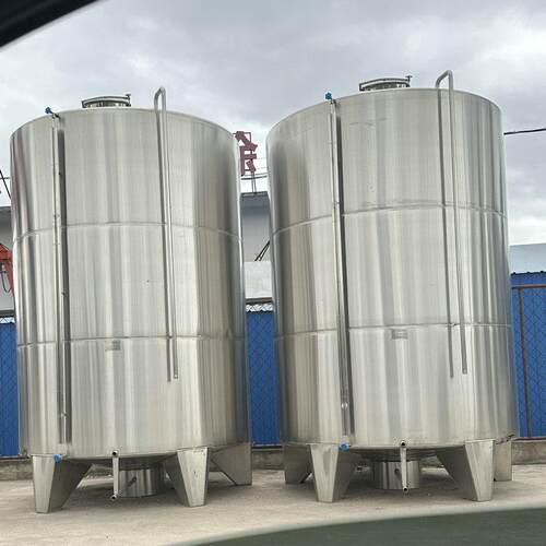 厂家供应酒精罐白酒储存罐液体立式储罐10立方白酒304不锈钢储罐
