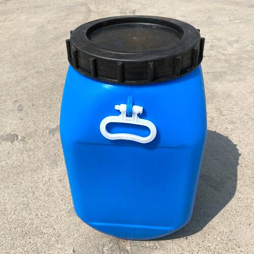 新款直销30L塑料方桶 蓝色PE方形30kg堆码桶带圆盖油水废液化工桶