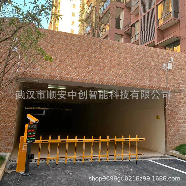 武汉停车场车牌识别一体机智慧停车收费系统车牌识别摄像头道闸杆