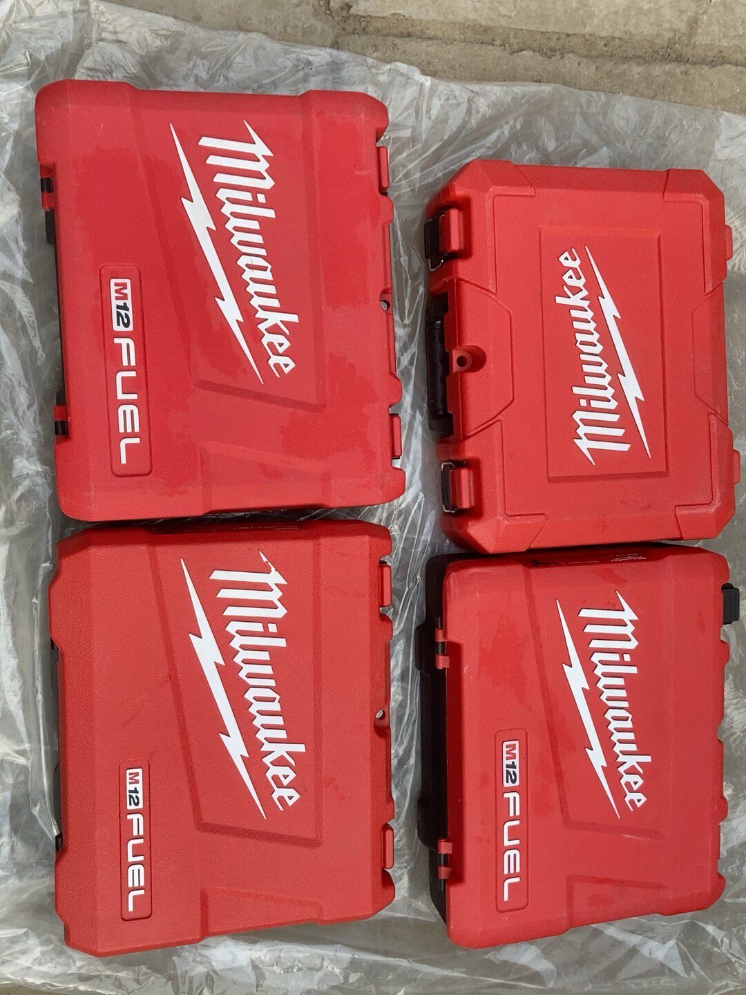 Milwaukee米沃奇箱子四个，实物拍摄，成色如图，打包出