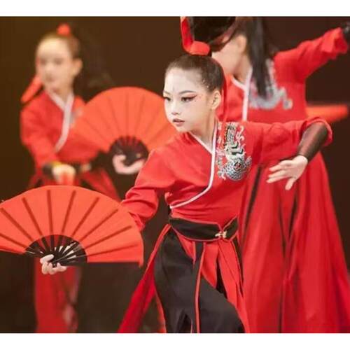 正品六一男儿童演出服古舞雪龙吟舞蹈侠客风演扇子舞古风典表服女