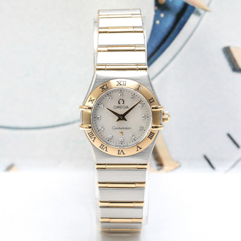 先鉴后发（公价32400）9.8新欧米茄星座1262.75.00石英女表