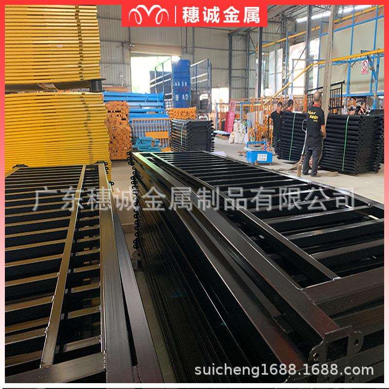 市政厂家直销大量现货来图可定一条龙服务价格美丽小区围栏