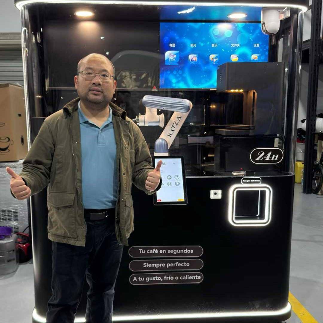 自助贩卖机配六轴协作机械臂咖啡机现磨咖啡豆新鲜萃取多种口味