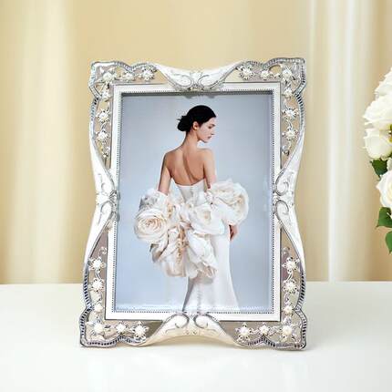欧式婚纱照片相框摆台定制创意金属6 7 8 10寸情侣像架高级感礼物