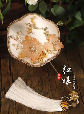 新中式新娘手持小扇子结婚旗袍晨袍拍照道具团扇布扇古典秀禾旗袍