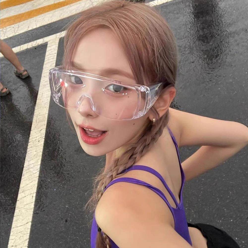 新透明护目镜女款骑行漂流泼水节蹦迪防水防脱妆日夜两用防雾眼镜