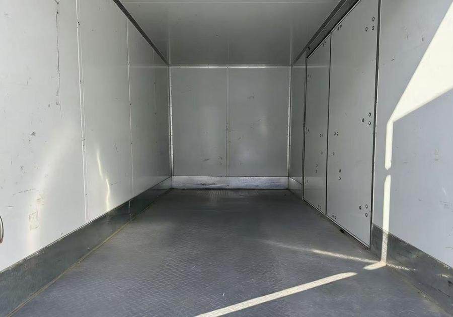 1月1日济宁福田欧马可厢式货车4.2米柴油一手户手续齐全正常过户网络拍卖公告