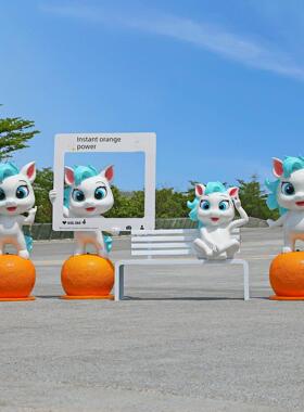 卡通生肖马羊熊猫玻璃纤维雕塑户外园林景观装饰商场陈列摆件