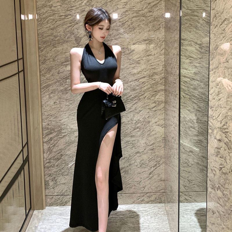 黑色晚礼服长裙女高级感御姐风宴会气质性感高开叉露背挂脖连衣裙