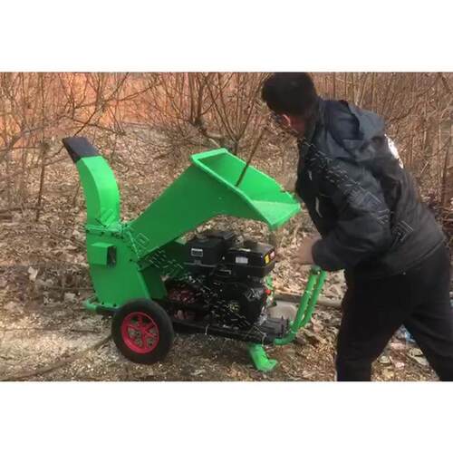 小型树枝粉碎机 手推式汽油秸秆粉碎机 园林伐木树枝树叶粉碎机