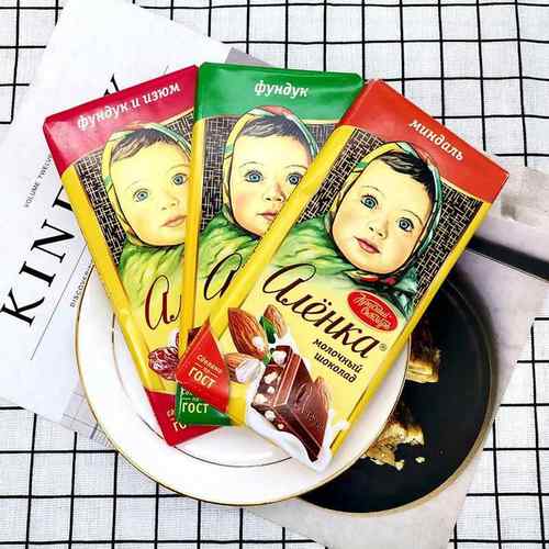 俄罗斯进口红十月大头娃娃巧克力纯可可脂榛子杏仁牛（代可可脂）