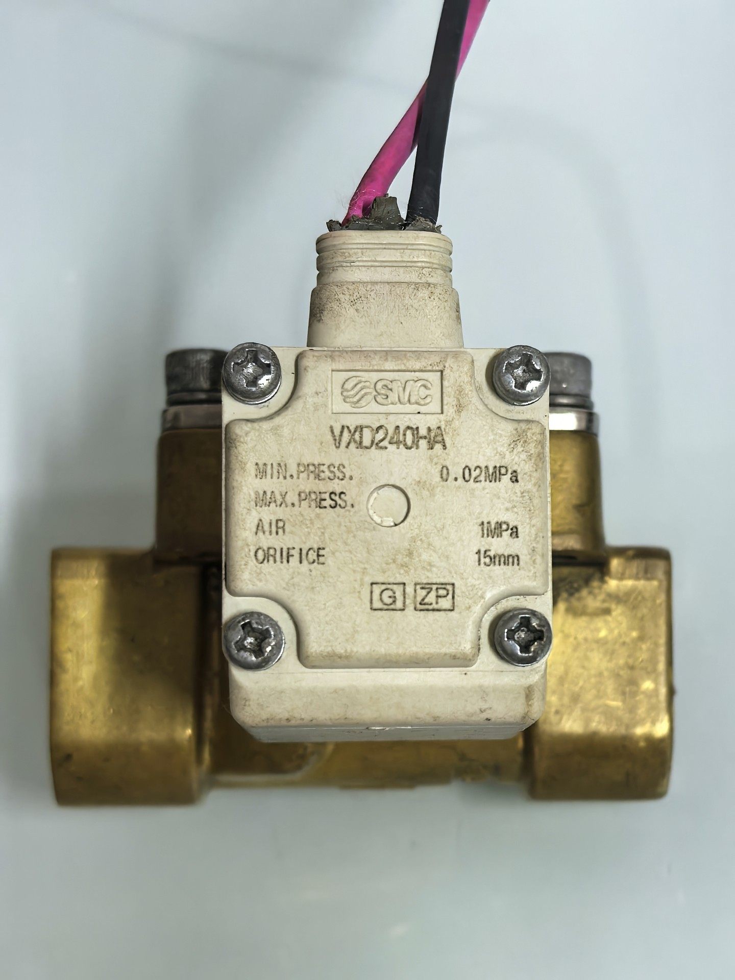 SMC电磁阀，型号为VXD240HA