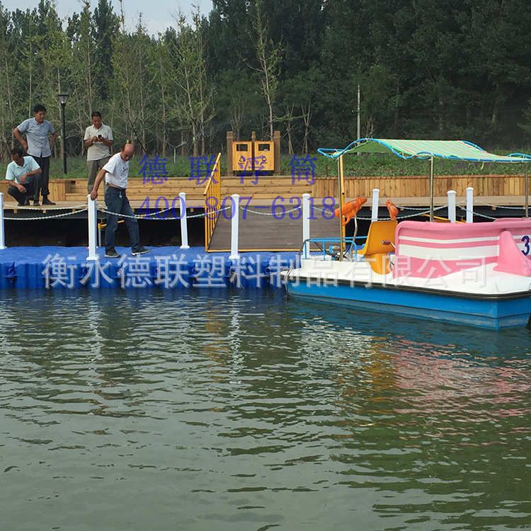 厂家批发塑料浮箱水上浮筒平台水上浮桥摩托艇码头水上漂浮平台