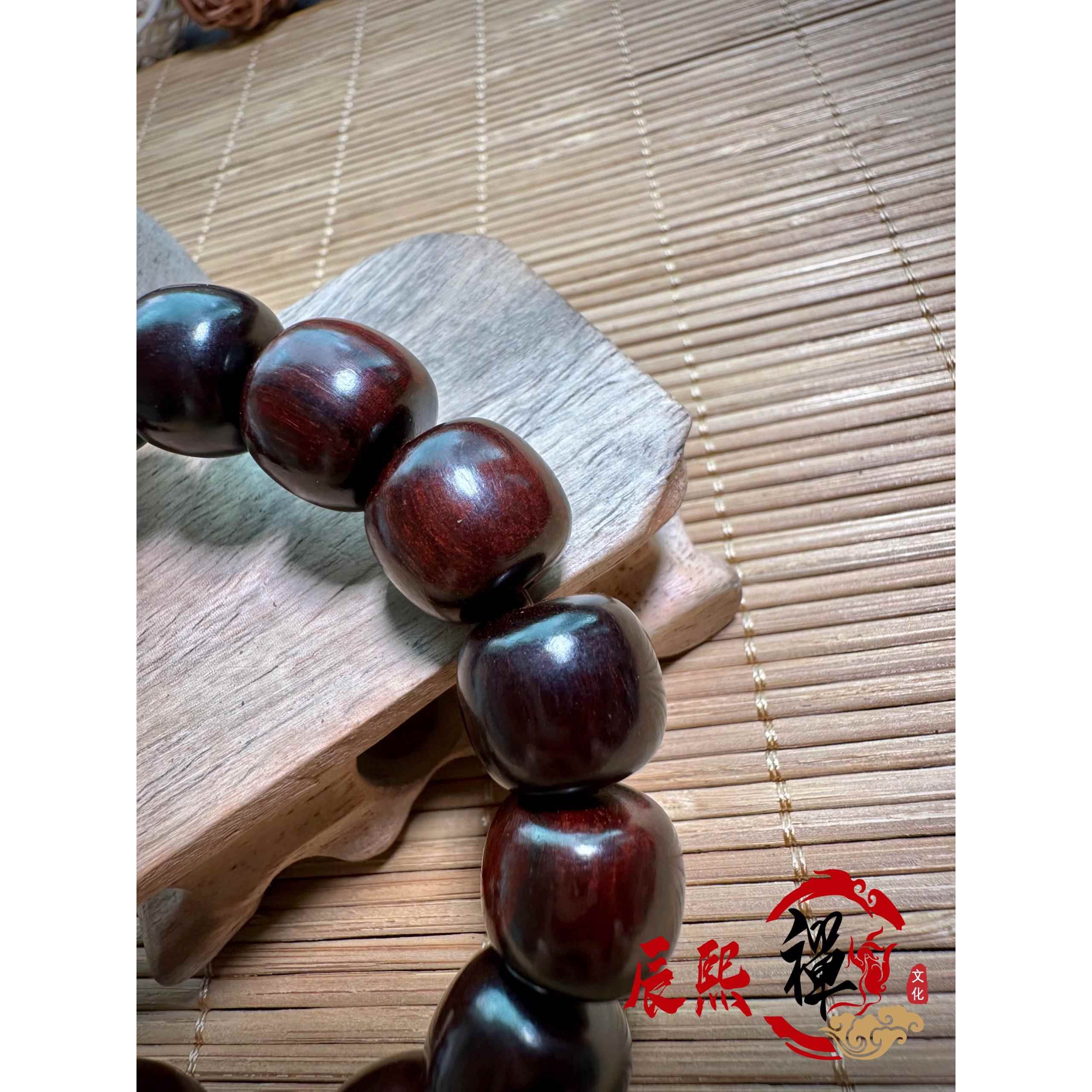 2025印度小葉紫檀手串，高密沉水，老料，圓桶珠14mm×13mm。