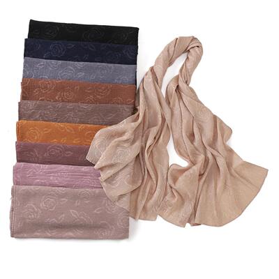 Crimped rose embossed shimmering long scarf Thin