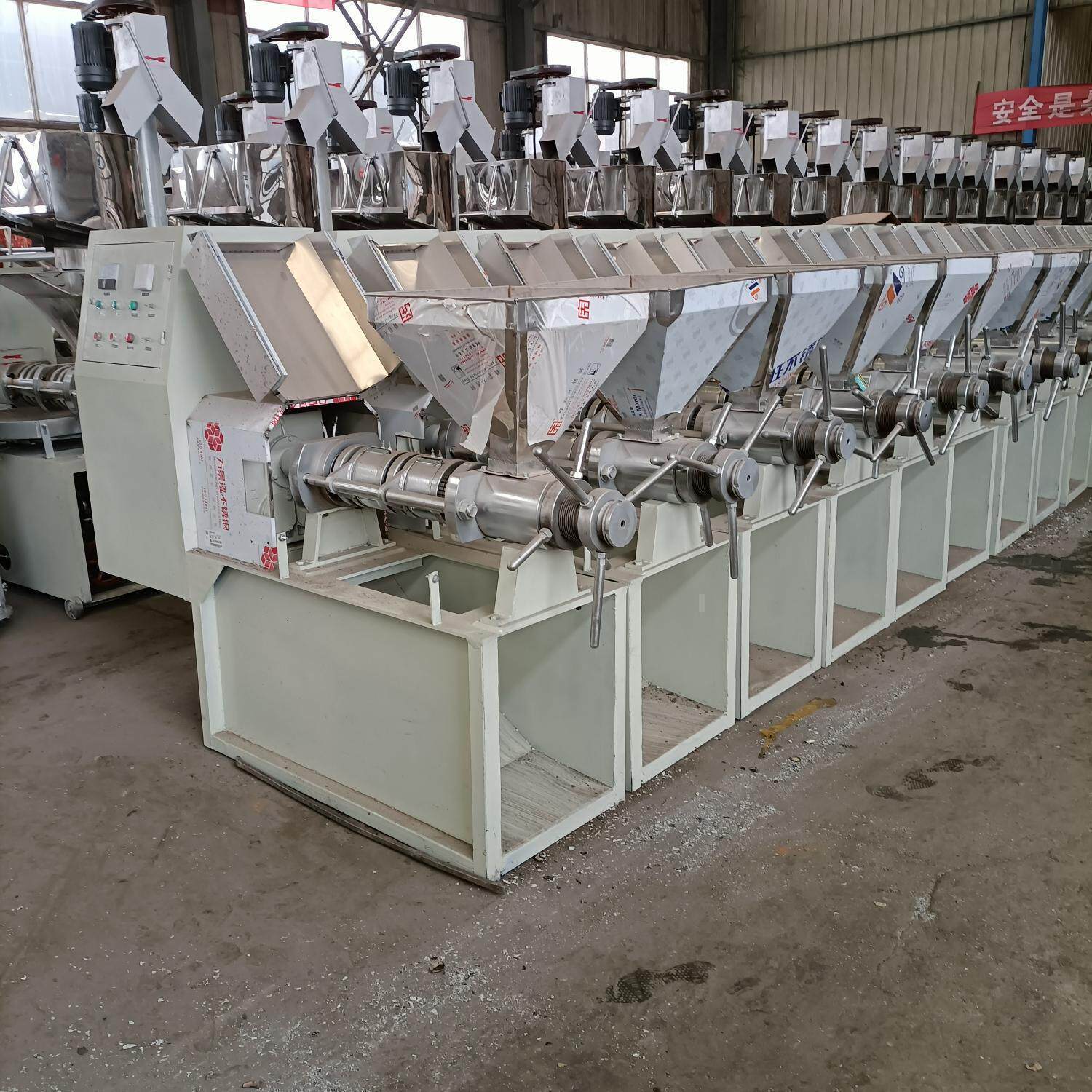 HYK中小型螺旋榨油 全动花生菜销籽玉米榨油机 厂自家直型机号多