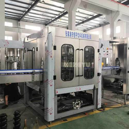 1.5大香槟灌装设备 铝盖葡萄酒灌装机 干红灌装机 苏打酒设备