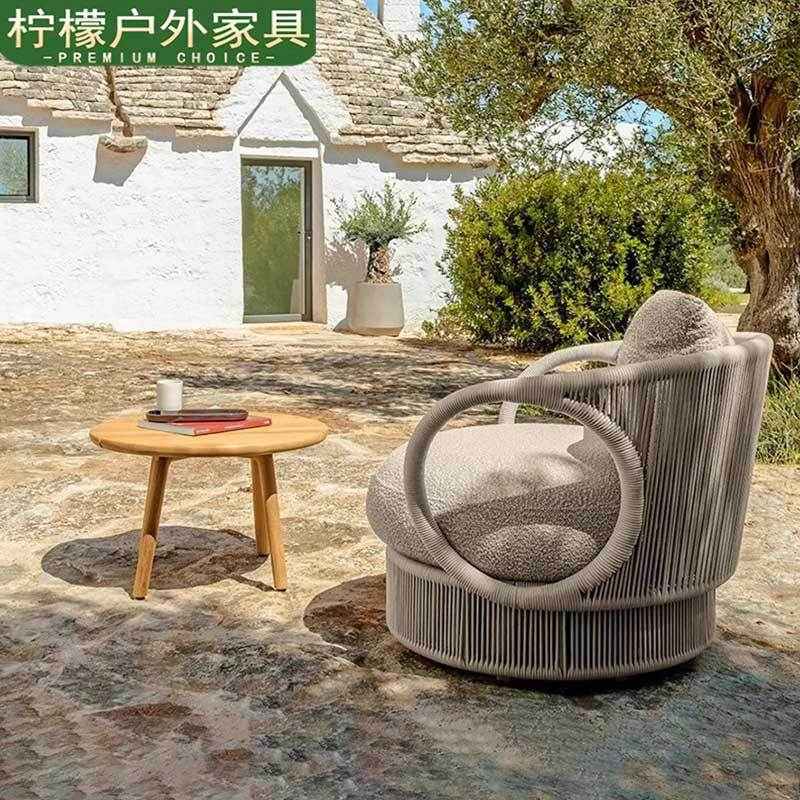 北欧户外藤编桌椅室外露天餐桌椅庭院别墅防水防晒户外藤椅可旋转