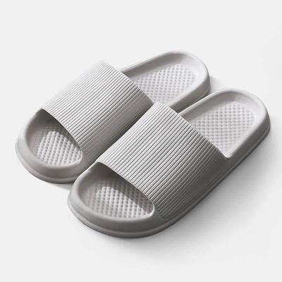 Bathroom slippers: deodorizing and antiskid slippers家用拖鞋