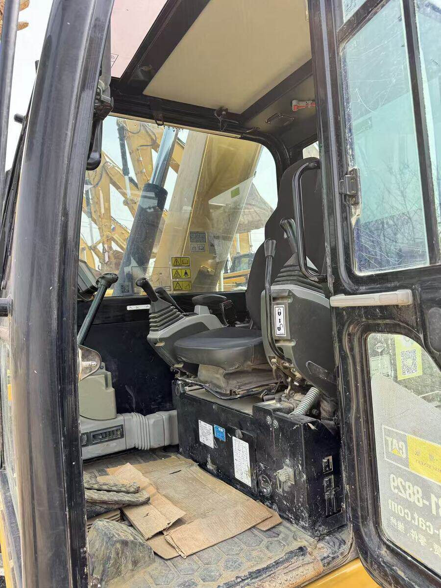 4月30日郑州闲置工程机械卡特307液压挖掘机一辆网络拍卖公告