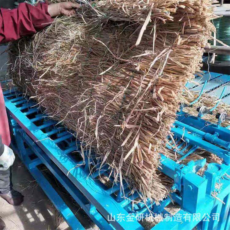 多种规格生产草席编织机农用西瓜棚保温帘小麦秸秆芦苇草帘机