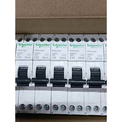 断路器空气开关带漏电保