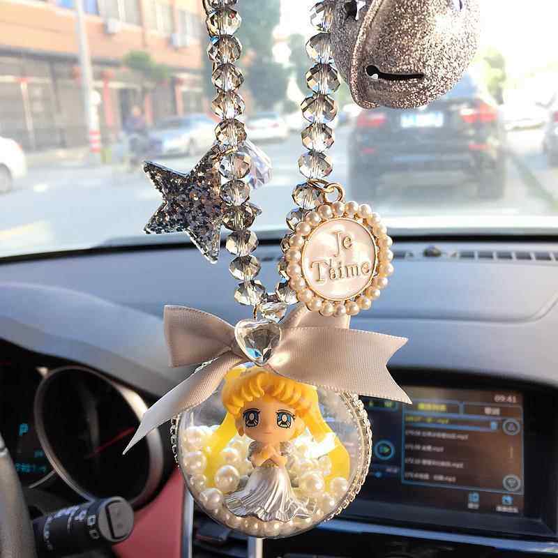 网红卡通可爱美少女汽车挂件女钥匙扣车内挂饰后视镜装饰吊饰礼物