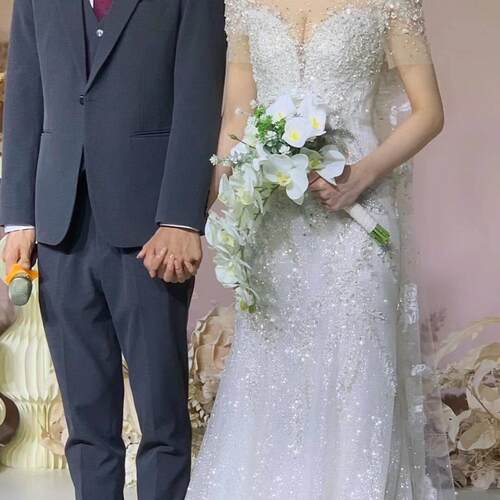 假花新娘手捧花结婚婚礼水滴形仿真花马蹄莲法式花束写真拍照道具
