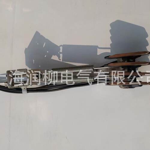 无接缝滑线国产集电臂供电导轨集电器3P4P5P600V30A60A100A碳刷片