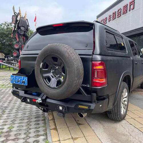 适用道奇公羊RAM1500后杠带备胎架油桶架后保险杠竞技后杠改装