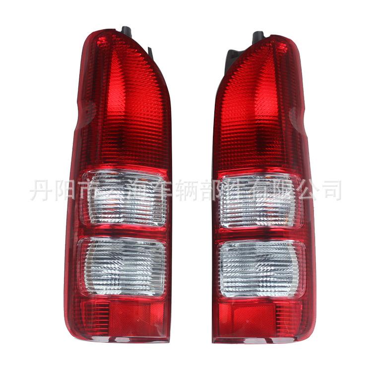 适用丰田海狮2005款后尾灯212-19K2HIACEE200KHD222