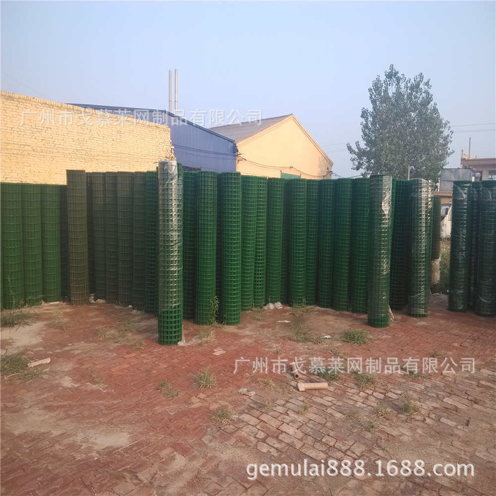 荷兰网铁丝网养鸡果园围栏浸塑圈地隔离护栏网涂塑电焊网耐用