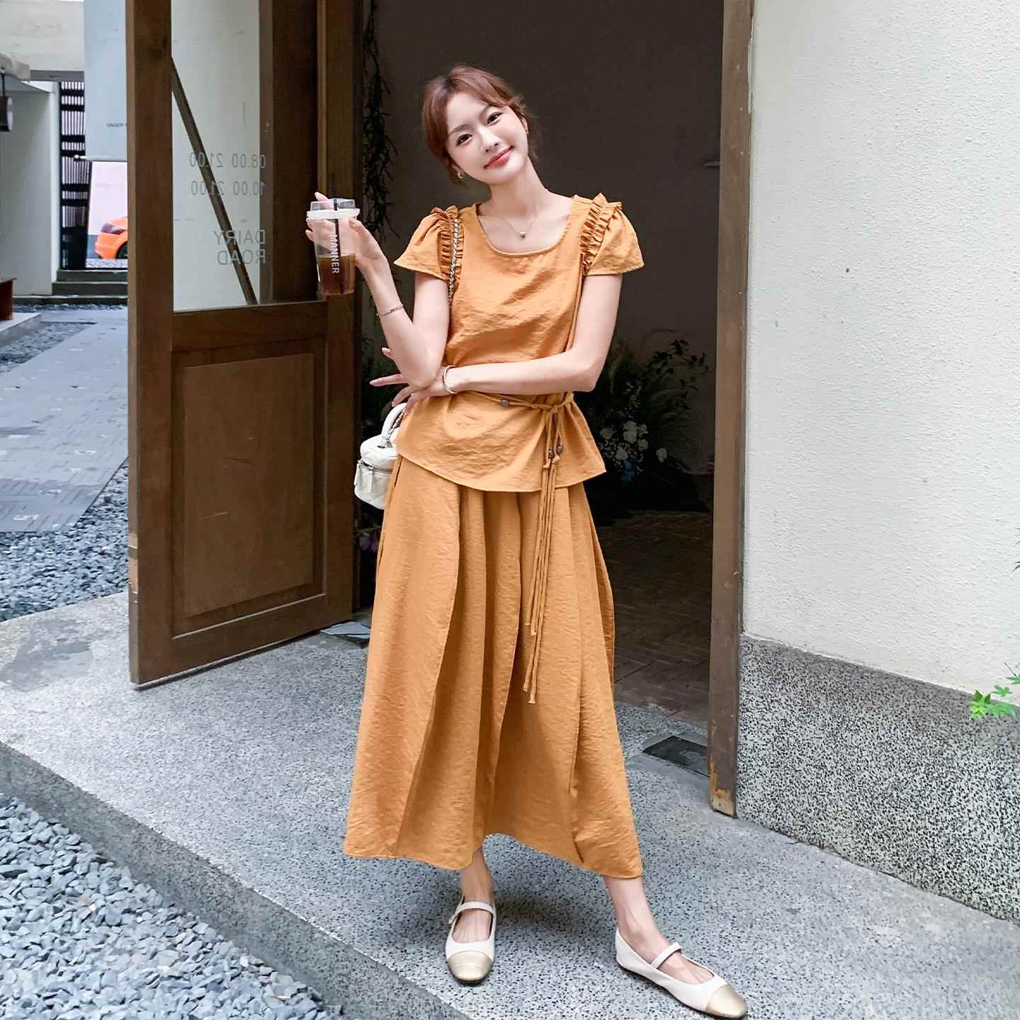 御姐别致绝美套装女2025夏季新款木耳边圆领上衣高腰半身裙两件套