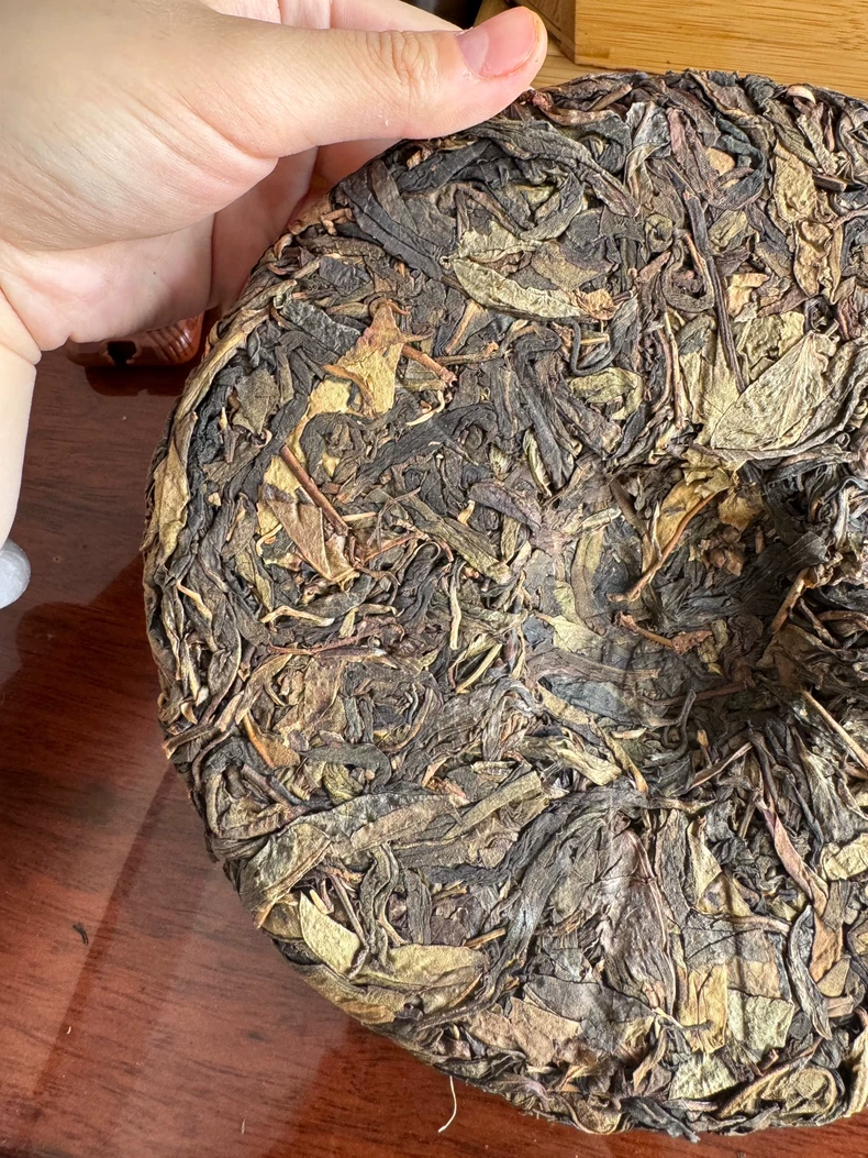 藏客私人定製版 放漏出一批2005年冰島黃金葉雲南普洱生茶357克包郵 普洱茶 BUASHOP普洱老茶