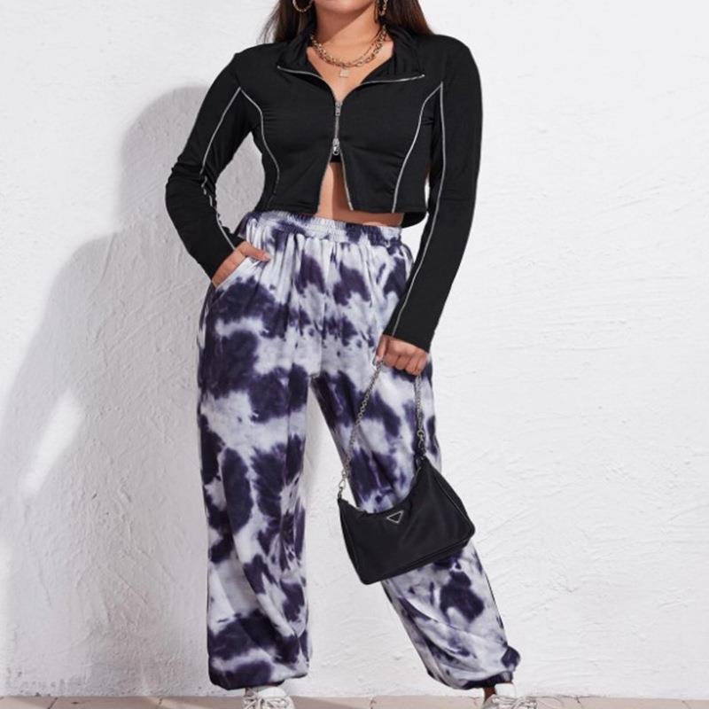 Sexy long-sleeved top with exposed navel and reflective