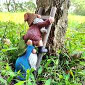 新款 侏儒白胡子小矮人树脂工艺品摆件现货批发 卡通爬楼梯